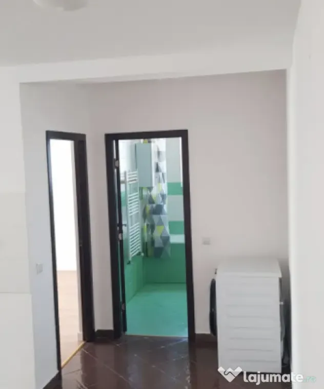 Apartament cu 3 CAMERE, 59MP, ZONA EROILOR