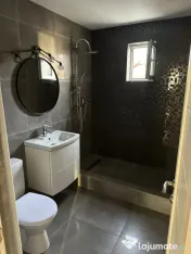 Apartament de vanzare semidecomandat ,3 camere 73,25 mp , zo