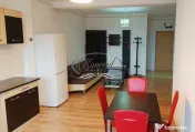 Apartament mobilat cu parcare, zona stadionului in Floresti 