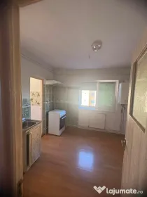Apartament de 2 camere zona TRIAJ,Str Harmanului,