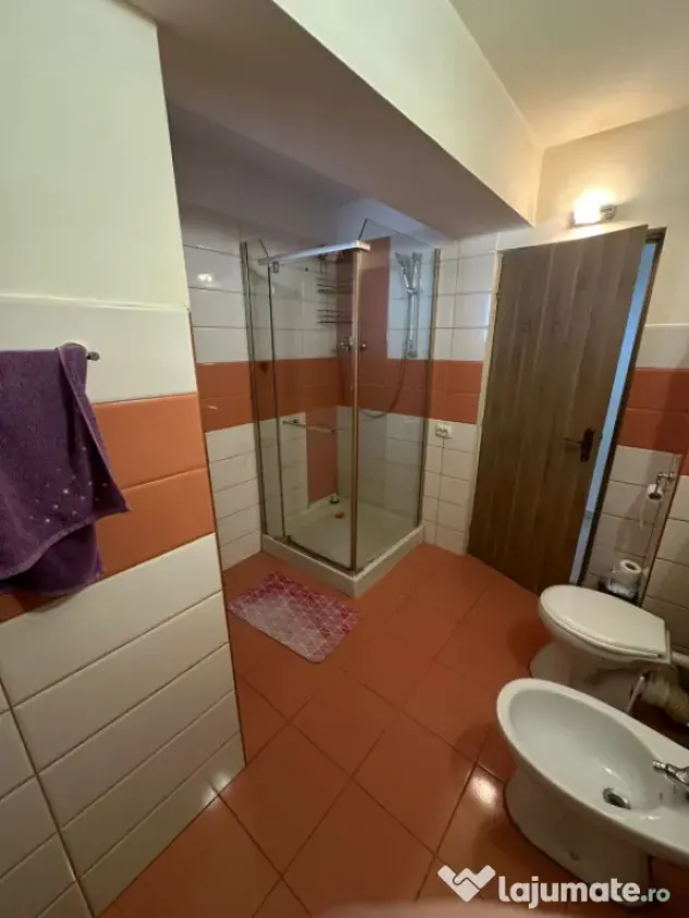 Apartament 2 camere 45mp, 8mp balcon, parcare inclusa zona V