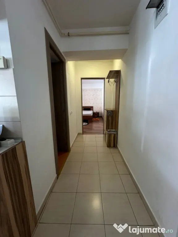 Apartament 2 camere 45mp, 8mp balcon, parcare inclusa zona V