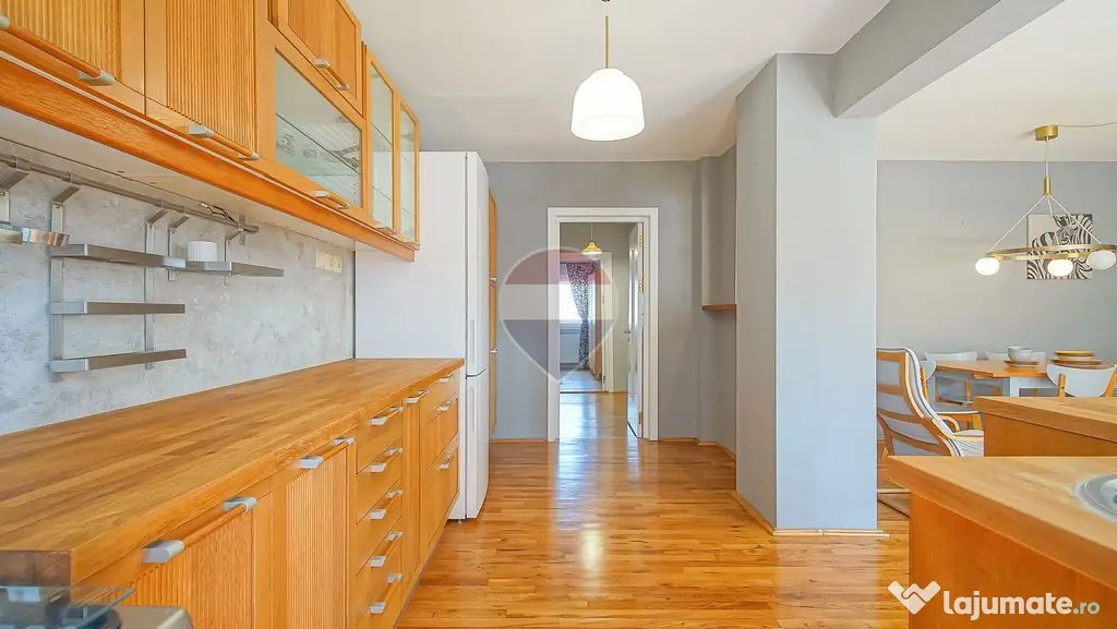 Apartament 4 camere de inchiriat, Str. Toamnei, Brasov