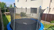 Apartament cu gradina si 2 parcari, in Europa