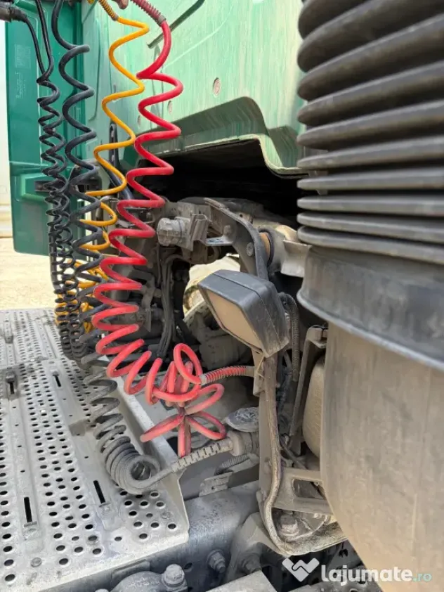 AUTOUTILITARA N3, marca MERCEDES-BENZ ACTROS