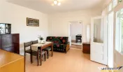 Casa 3 camere, cota teren 446 mp, garaj, terasa, pivnita, Un