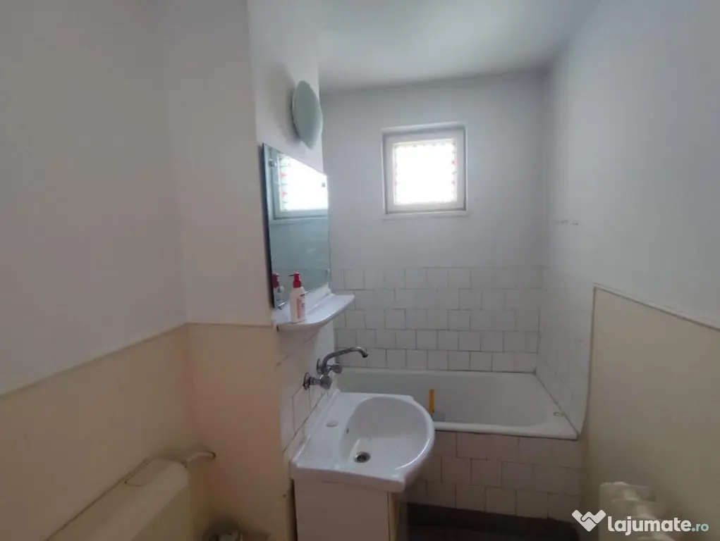 Apartament 3 camere 63 mp Republicii 8 Martie - Ploiesti (Prahova)