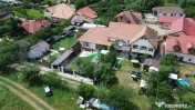 Casa 8 camere,teren 1027 mp, foisor si gratar,Micesti 