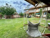 Casa 8 camere,teren 1027 mp, foisor si gratar,Micesti 