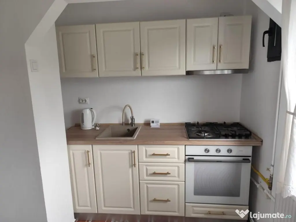 Apartament Poiana Campina. Renovat Total 2026. Mobilat Ut...