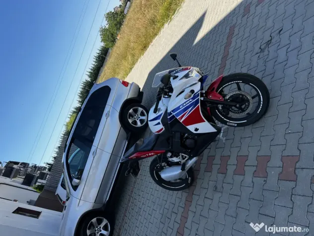 Honda CBR 125R 2016 Facelift (HRC Tricolor) – Ideală A1