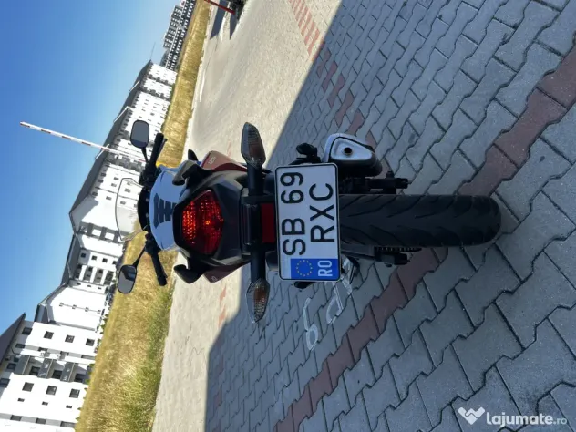 Honda CBR 125R 2016 Facelift (HRC Tricolor) – Ideală A1