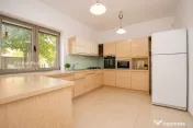 Vilă 370 MP | Reședință Corporate / Ambasada | Grădină 