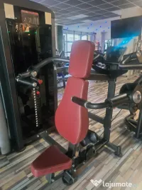 Aparat profesional Shoulder Press / Presă umeri – sală fitness 