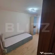 Apartament 3 camere de inchiriat zona micro 3 etaj 1