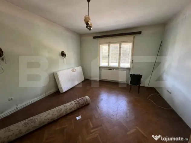 Apartament la casă, 3 camere