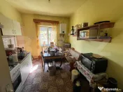 Apartament la casă, 3 camere 