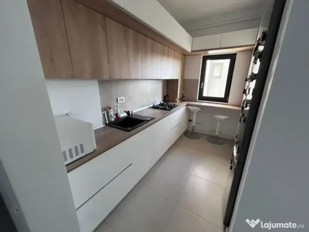 Apartament 3 camere, 71.5mp, zona Calea Severinului
