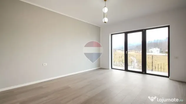 Casă modernă Bunloc, vedere Bucegi, 186 mp, comision 0