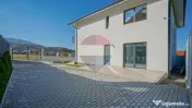 Casă modernă Bunloc, vedere Bucegi, 186 mp, comision 0 