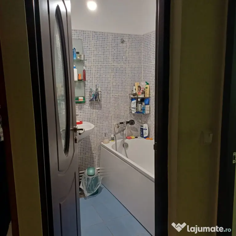 Apartament 2 camere , 56 mp, utili , Calea Baciului