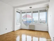 Apartament cu 3 camere nemobilat cu loc de parcare și boxă 