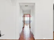 Apartament cu 3 camere nemobilat cu loc de parcare și boxă 