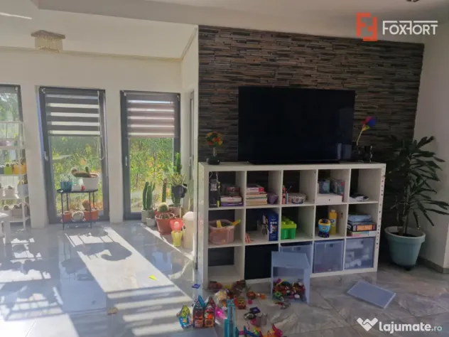 Casa individuala cocheta la vanzare in Mosnita Veche
