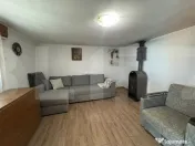 Casa batraneasca cu anexa locuibila si renovata, teren 1900 