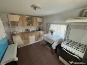 Casa batraneasca cu anexa locuibila si renovata, teren 1900 