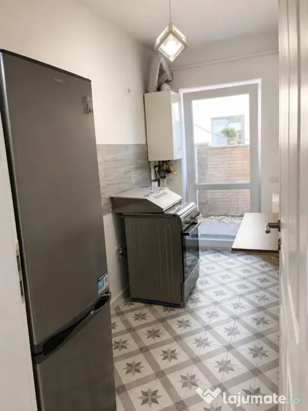 Apartament 1 camera cu curte proprie 6,10 MP LUNCA CETĂȚUII
