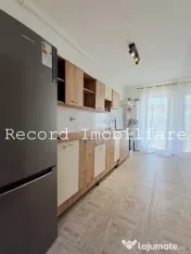 Apartament 2 camere decomandat, garaj Str.Eroilor Floresti 
