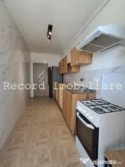 Apartament 2 camere decomandat, garaj Str.Eroilor Floresti 