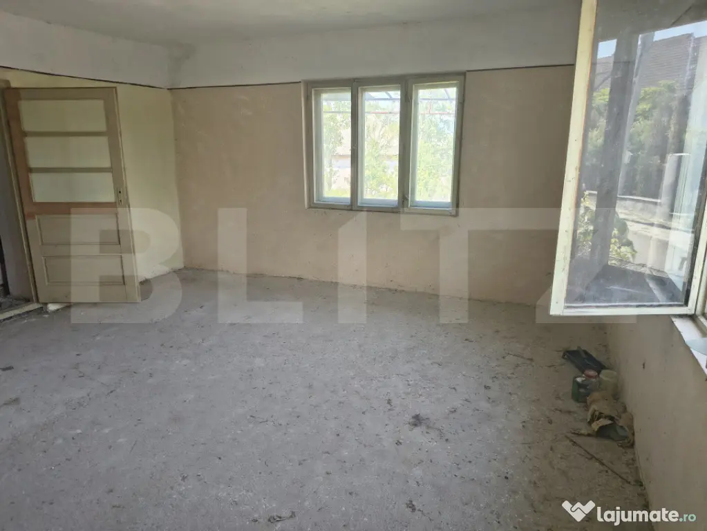 ???? Casă cu teren generos de 1.200 mp – zonă nord-vesti