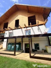Casă de vânzare în Predeluț – peste 2.000 mp de teren