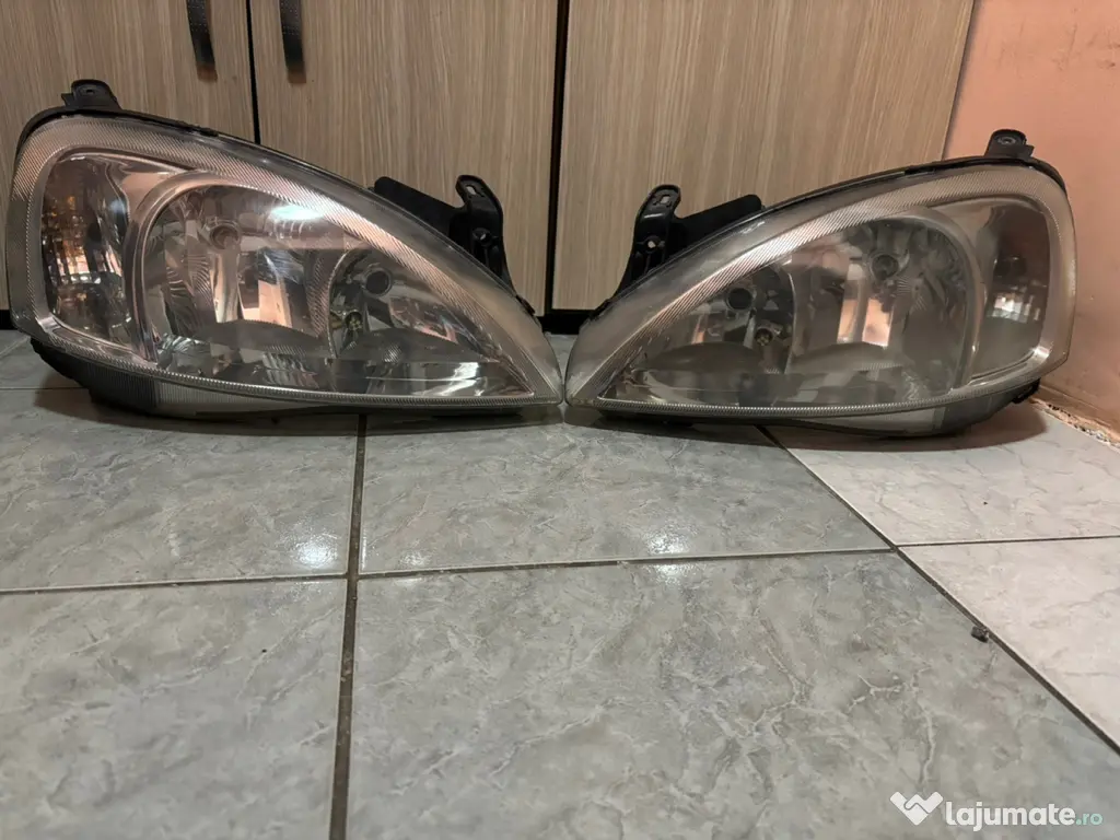 Faruri Opel Corsa C