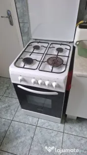 Aragaz cu patru ochiuri si cuptor pe gaz 