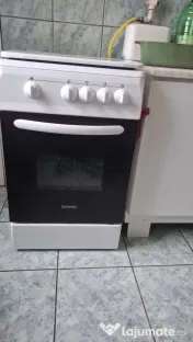 Aragaz cu patru ochiuri si cuptor pe gaz 