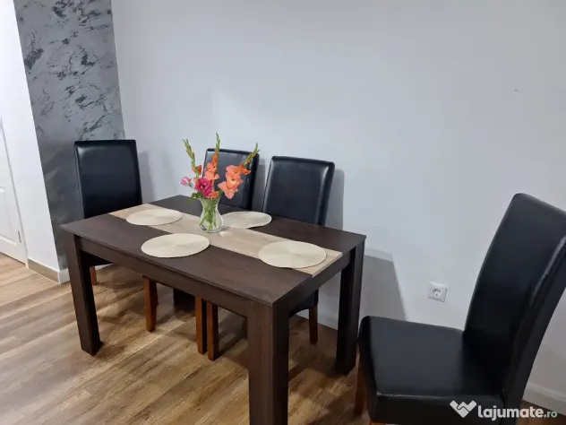Apartament 3 camere, Aleea Trandafirilor, Târgoviște