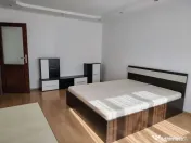 Închiriez 2 camere Str. Onestilor. Pret 300 euro. Comisi... 