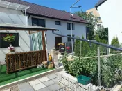 CASA CU ETAJ IN ORAS