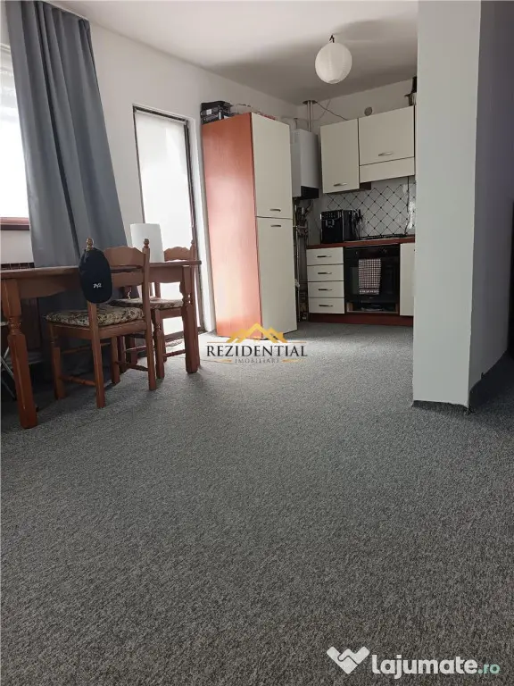 CASA CU ETAJ IN ORAS