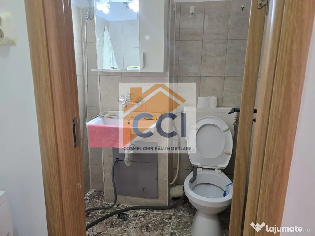 Garsonieră spațioasă de închiriat – Zona Narciselor
