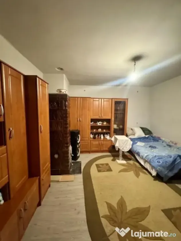 Casa de vânzare în Uroi. Schimb cu apartament în Simeria