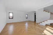 Casa individuala | 6 camere | Lot 300mp | Libertatii 22 | Tu
