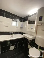 Apartament 3 camere adiacent Decebal, decomandat, 2 bai, loc