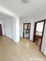 Vând Apartament Luminos, 2 Camere + Dressing, Zona Sanovil