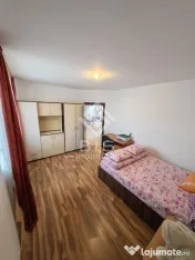Vând Apartament Luminos, 2 Camere + Dressing, Zona Sanovil
