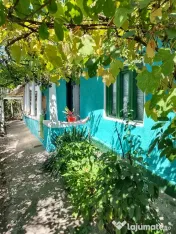 Vand casa locuibila Izvoarele 