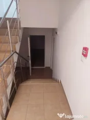 Spatiu medical - Sarari - 84 mp parter si demisol 
